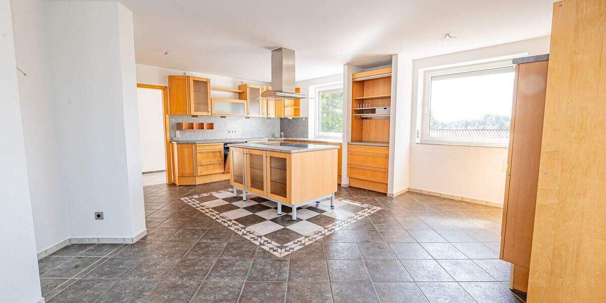 Viel Platz mit Gartenanteil und toller Küche! 5 zimmer