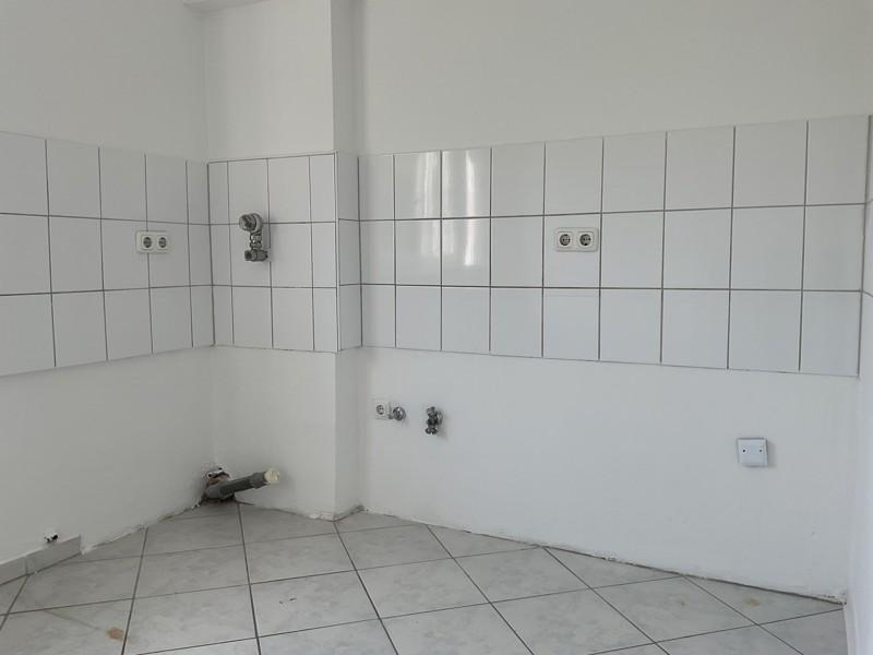 Moderne 3-Zimmer-Wohnung mit Balkon zum kurzfristigen Bezug