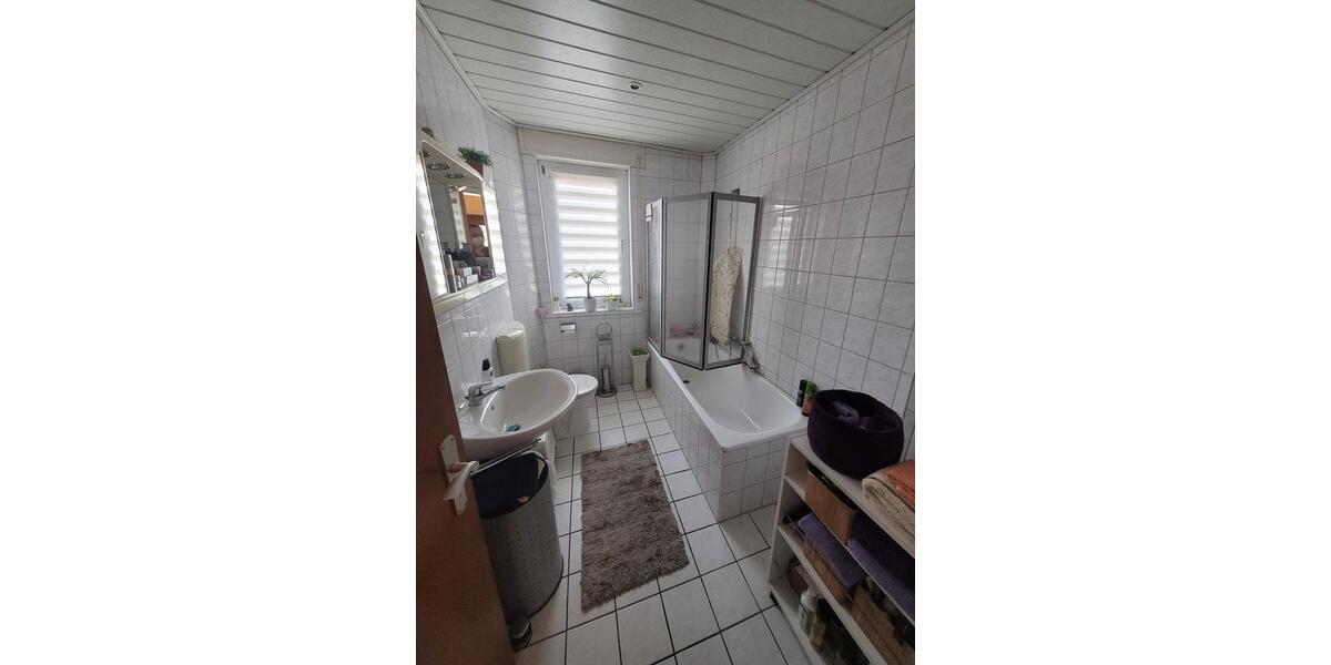 Erdgeschoßwohnung Gronau (Leine) - 3 Zimmer, 82 m&sup2;, 790&euro; | Angebot:26073919