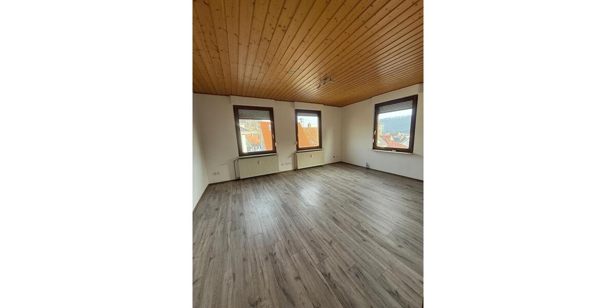 Etagenwohnung Albstadt - 4 Zimmer, 81 m&sup2;, 850&euro; | Angebot:25865115