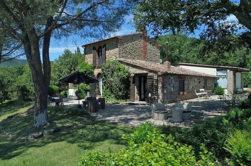 Toskana - Freistehendes Rustico mit Pool in Alleinlage
