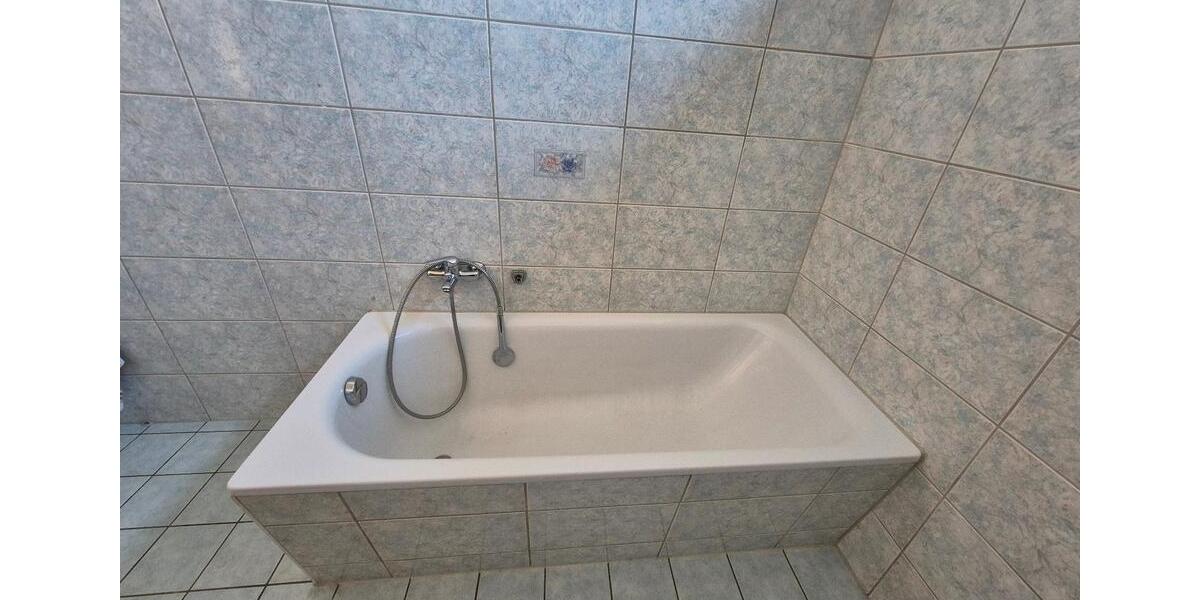 Etagenwohnung Allstedt - 3 Zimmer, 82 m&sup2;, 533&euro; | Angebot:24214331