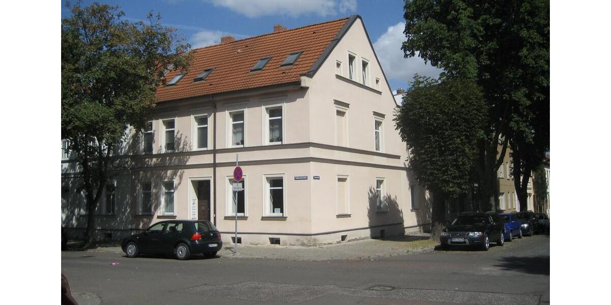 Erdgeschoßwohnung Bernburg (Saale) - 2 Zimmer, 43 m&sup2;, 275&euro; | Angebot:26350111
