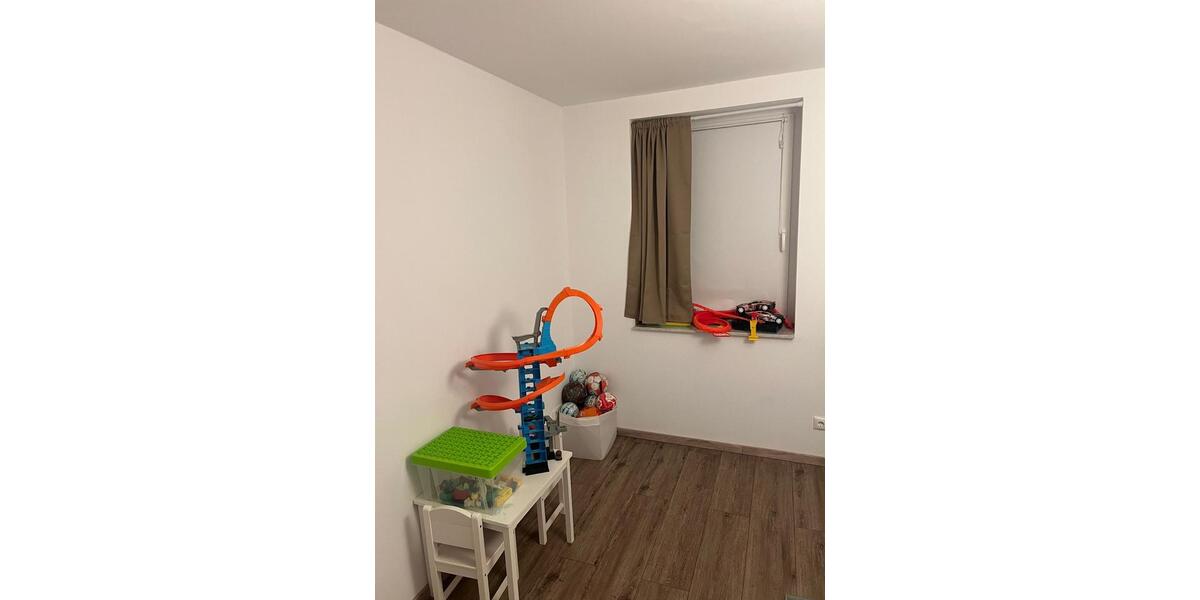 Erdgeschoßwohnung Melsungen - 5 Zimmer, 156 m&sup2;, 1.404&euro; | Angebot:25899676
