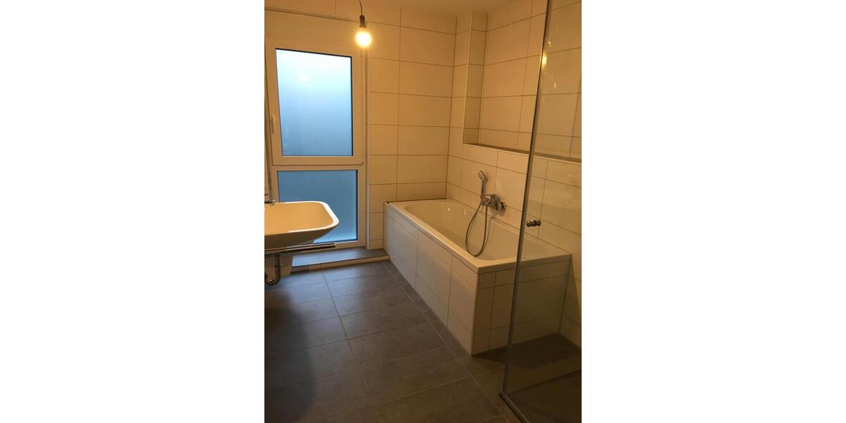 Reihenhaus Nürnberg Holzheim - 5 Zimmer, 120 m&sup2;, 1.750&euro; | Angebot:26252328