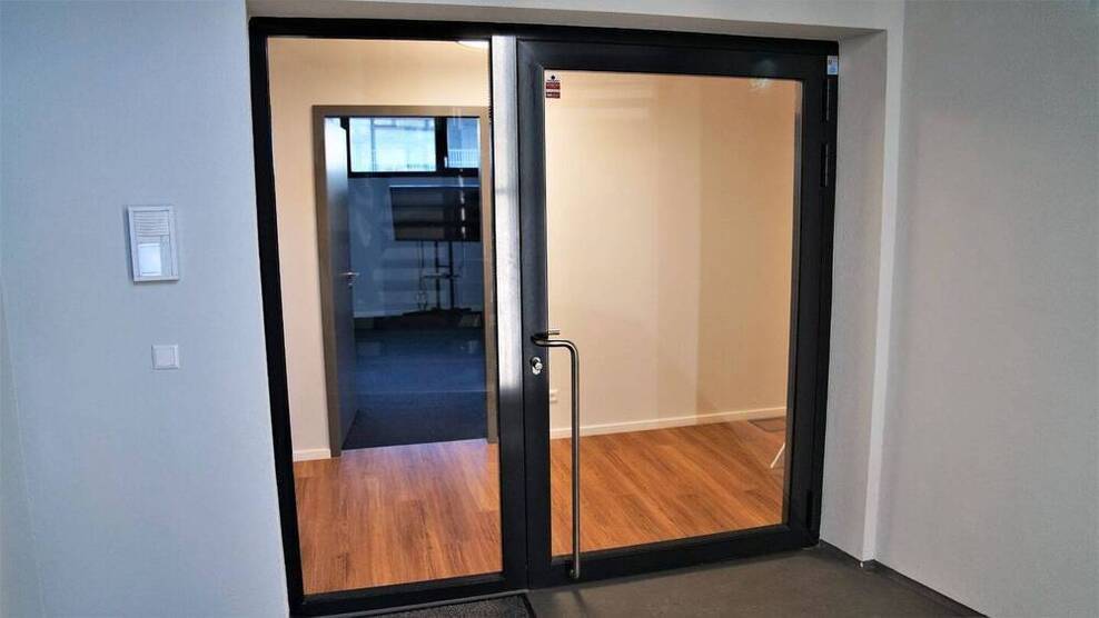 Moderne Büros mit großzügigen Fensterfronten - provisionsfrei & flexibel - All-in-Miete