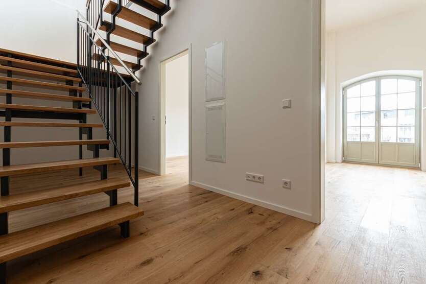 Wohnung zum Mieten in Schkeuditz 1.775,90 € 150.5 m² 4 zimmer