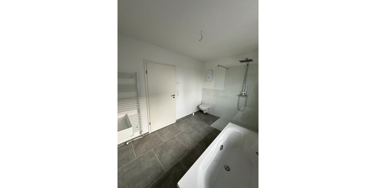 Etagenwohnung Wiesentheid - 5 Zimmer, 110 m&sup2;, 1.250&euro; | Angebot:26030583