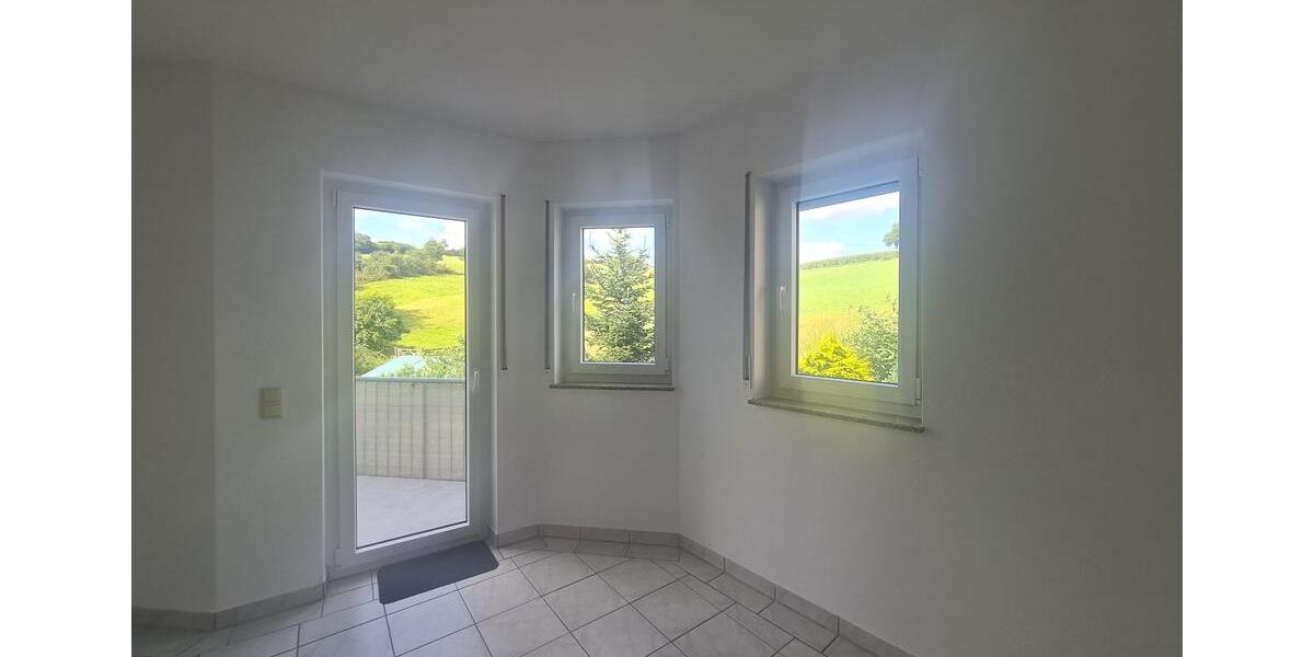 Etagenwohnung Hünfelden - 3 Zimmer, 85 m&sup2;, 675&euro; | Angebot:25656956