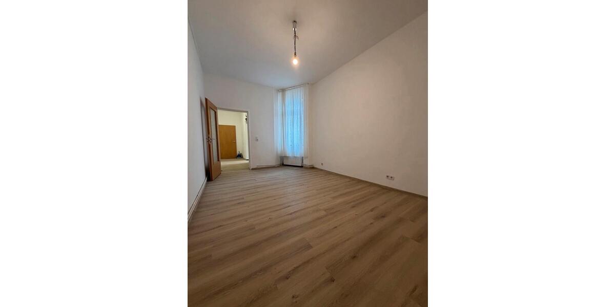 Mindestmietdauer langzeit Altbauwohnung stilvoll renoviert. 3.0G 2 zimmer