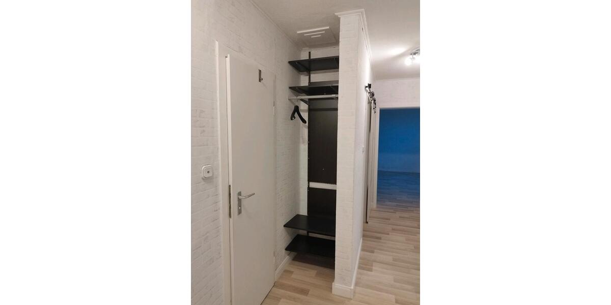 Etagenwohnung Detmold - 3 Zimmer, 72 m&sup2;, 570&euro; | Angebot:25990352