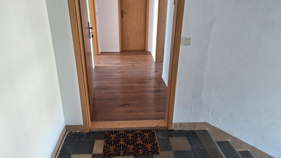 Etagenwohnung Penig - 3 Zimmer, 72 m&sup2;, 432&euro; | Angebot:26565895