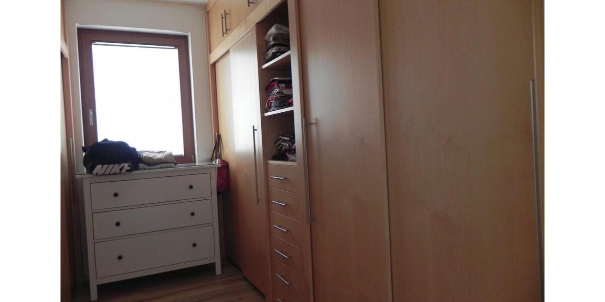 Einfamilienhaus Gangelt - 5 Zimmer, 180 m&sup2;, 1.870&euro; | Angebot:26086701