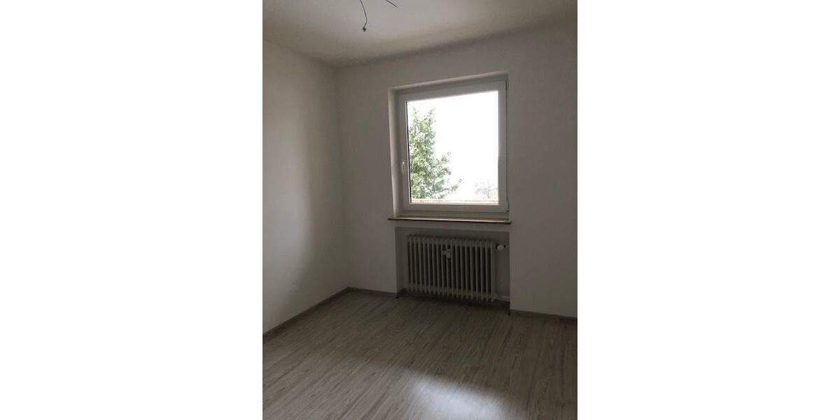 Etagenwohnung Coburg - 2 Zimmer, 63 m&sup2;, 580&euro; | Angebot:26671881