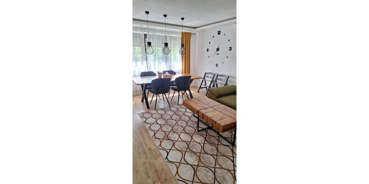 Etagenwohnung Göppingen Faurndau - 4 Zimmer, 100 m&sup2;, 1.300&euro; | Angebot:26023528