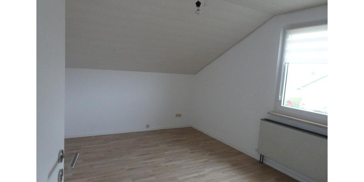 Dachgeschoßwohnung Waltenhofen - 3 Zimmer, 92 m&sup2;, 1.290&euro; | Angebot:26706107