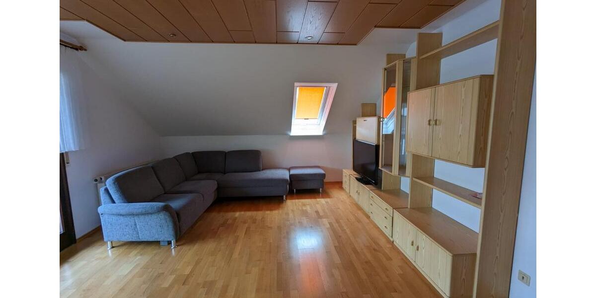 Dachgeschoßwohnung Schramberg - 3 Zimmer, 62 m&sup2;, 650&euro; | Angebot:24691994