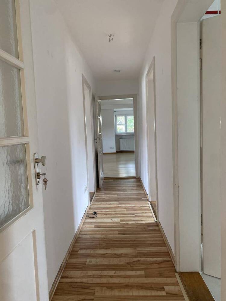 Großzügige 2-Zimmer-Wohnung mit Charme