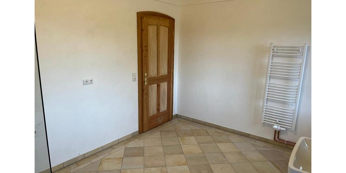 Etagenwohnung Bad Griesbach im Rottal - 2 Zimmer, 112 m&sup2;, 950&euro; | Angebot:25893407