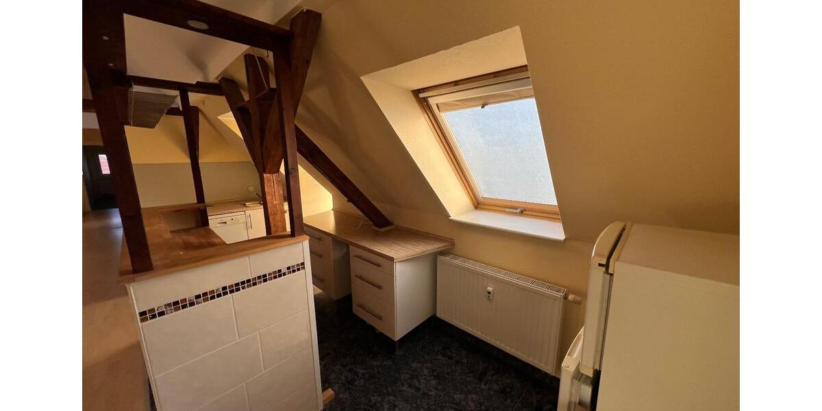 Dachgeschoßwohnung Riesa - 3 Zimmer, 95 m&sup2;, 665&euro; | Angebot:23021009