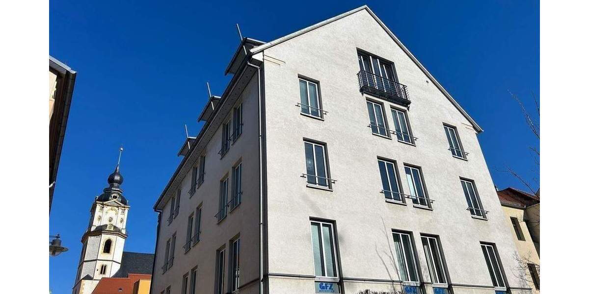 Etagenwohnung Weißenfels - 3 Zimmer, 109 m&sup2;, 800&euro; | Angebot:25770425