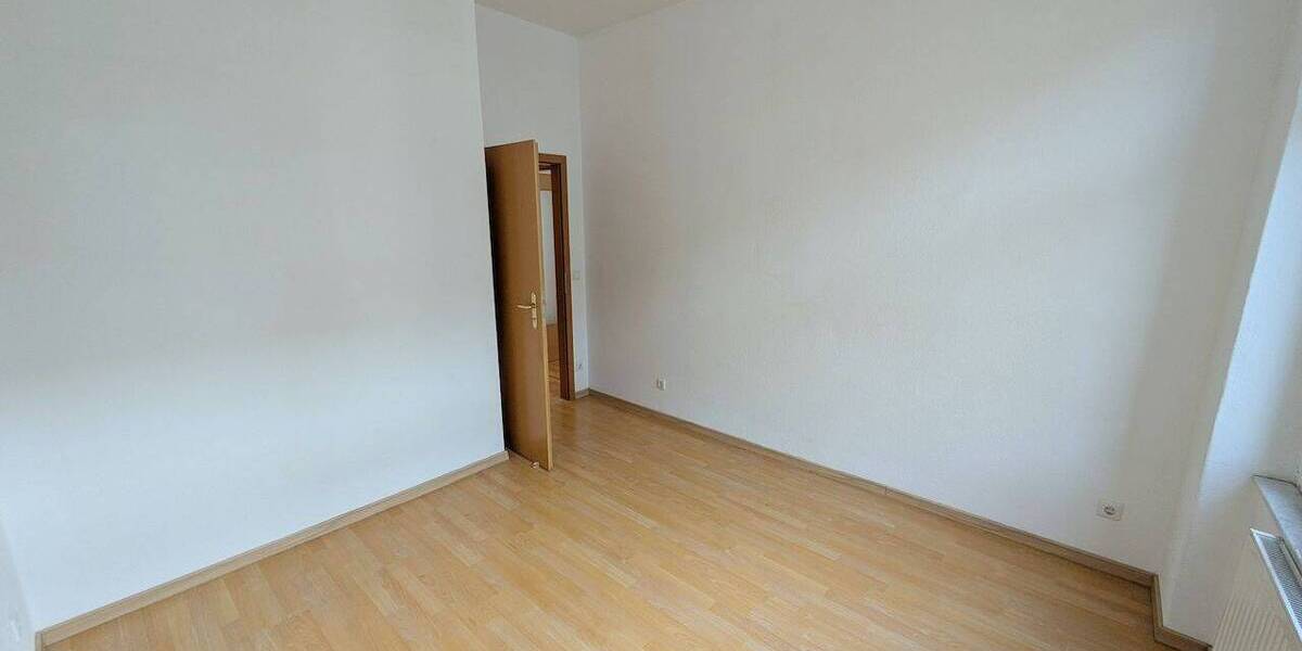 Etagenwohnung Zwickau Innenstadt - 2 Zimmer, 55 m&sup2;, 400&euro; | Angebot:26763897