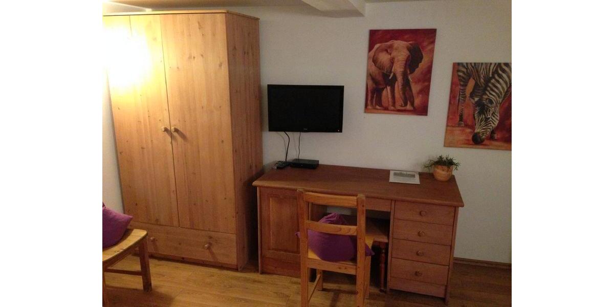 Wohnen auf Zeit Gelsenkirchen Gelsenkirchen-Nord - 7 Zimmer, 20 m&sup2;, 95&euro; | Angebot:26517857