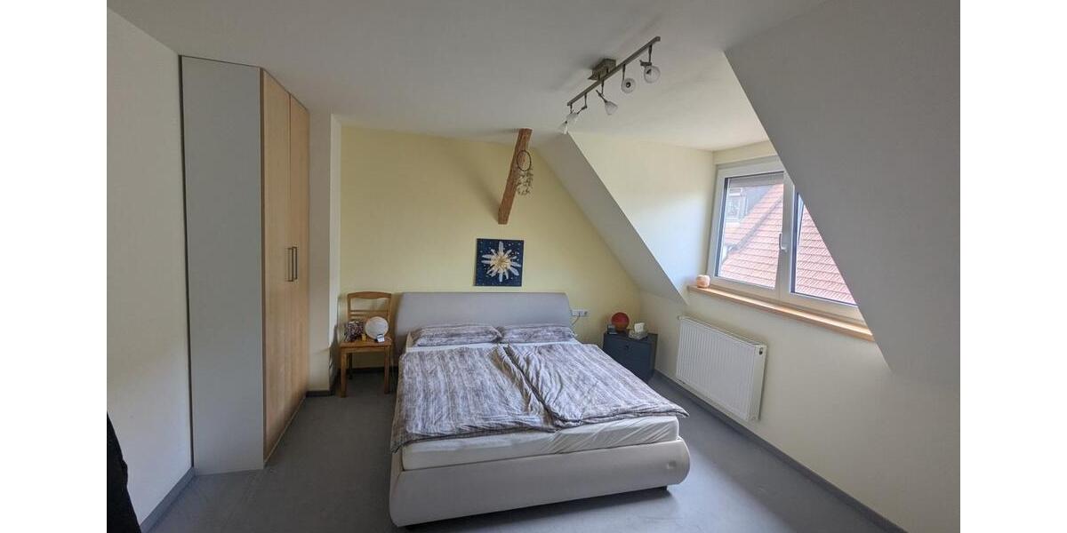 Dachgeschoßwohnung Blaubeuren - 2 Zimmer, 70 m&sup2;, 950&euro; | Angebot:24842587