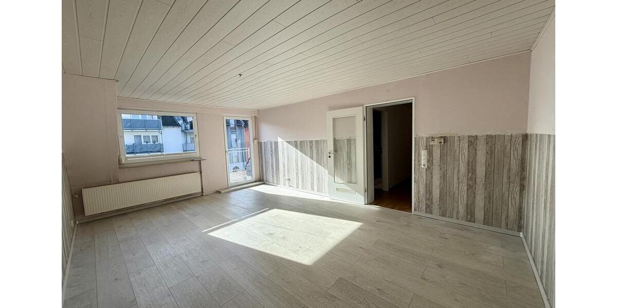 Dachgeschoßwohnung Koblenz Bubenheim - 4 Zimmer, 90 m&sup2;, 830&euro; | Angebot:26198703