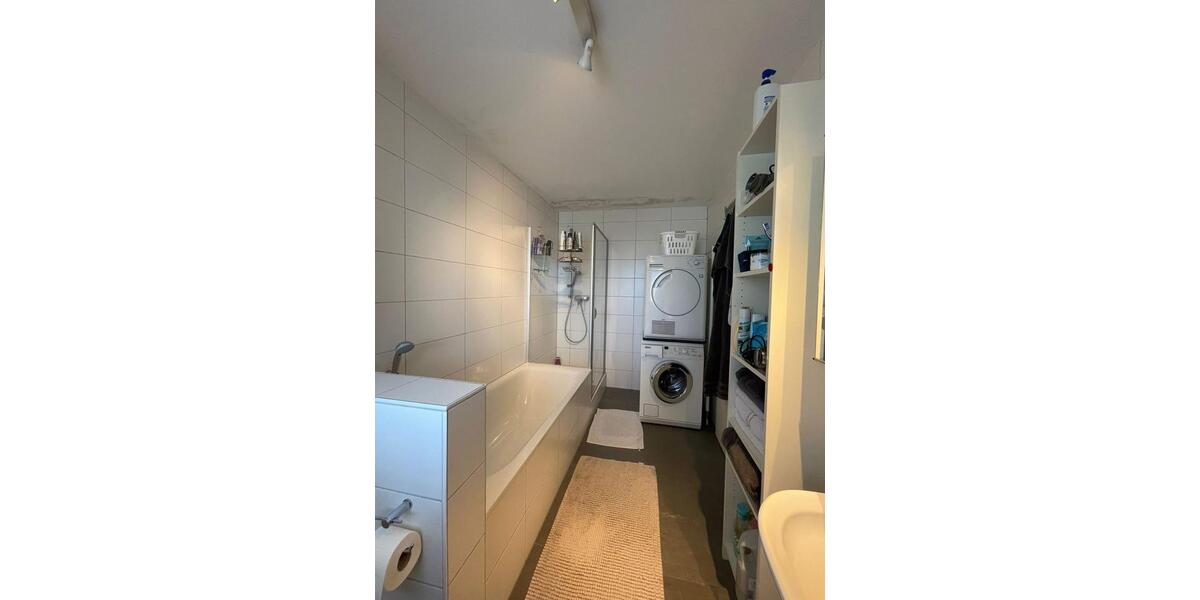 WG Zimmer in Friedrichshafen für Studenten 1 zimmer