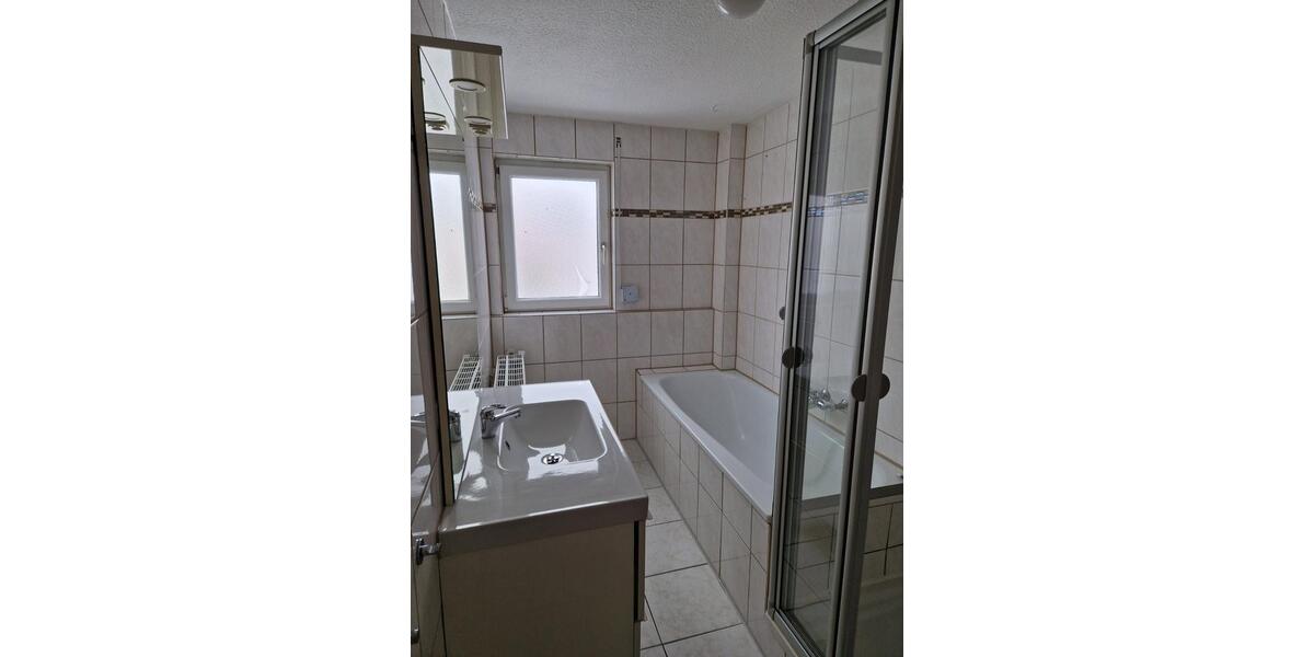 Dachgeschoßwohnung Ulm Donautal - 3 Zimmer, 88 m&sup2;, 900&euro; | Angebot:24813407