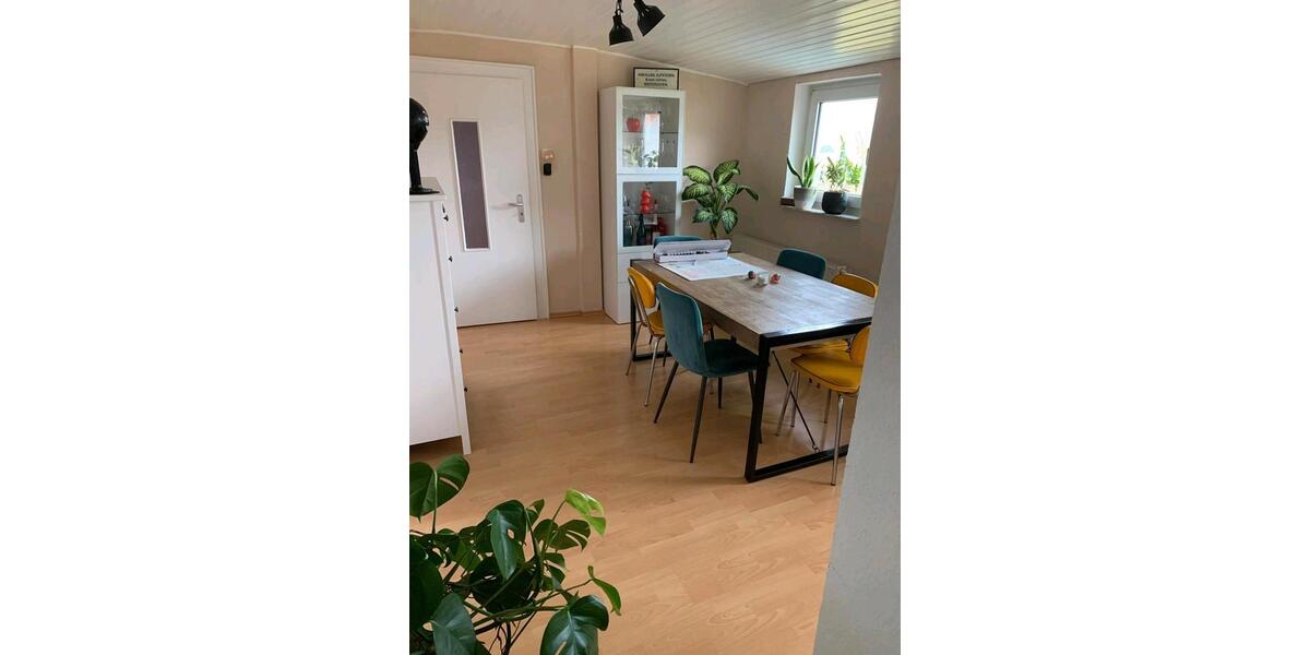 Etagenwohnung Hünfeld - 4 Zimmer, 95 m&sup2;, 650&euro; | Angebot:26167047