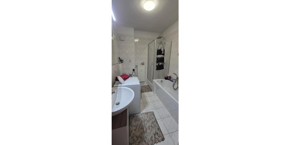 Etagenwohnung Sömmerda - 3 Zimmer, 91 m&sup2;, 700&euro; | Angebot:26279346