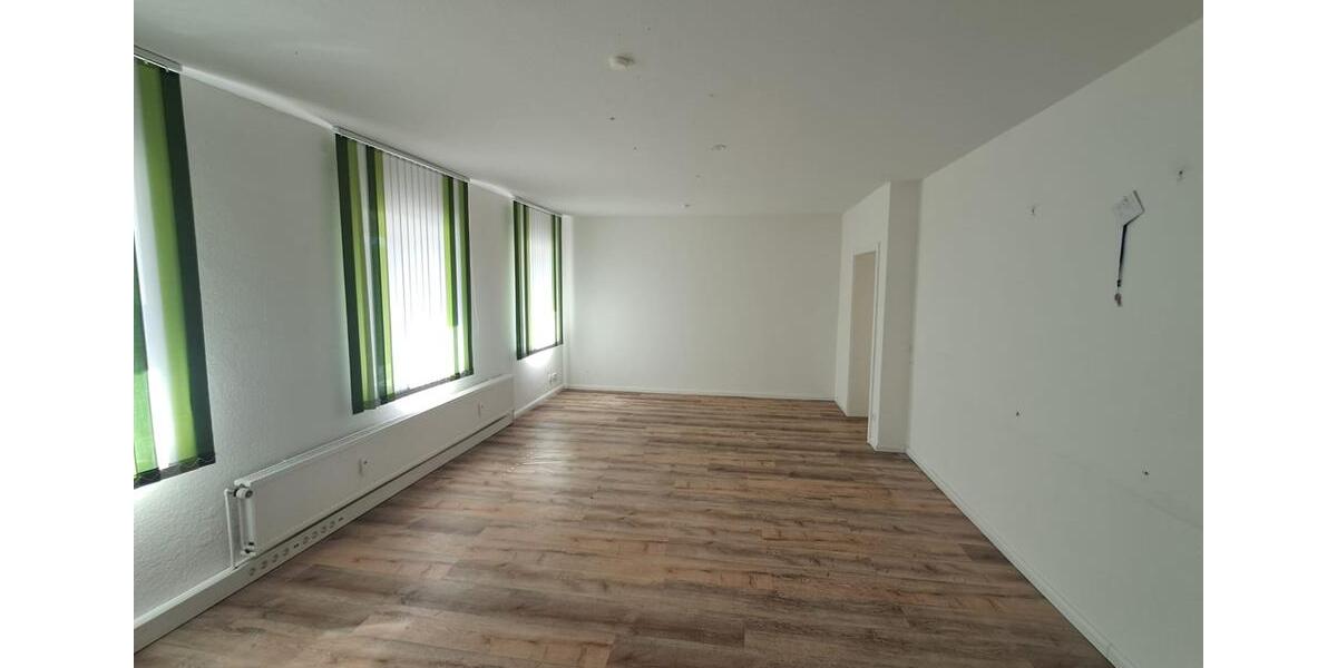 Etagenwohnung Bienenbüttel - 3 Zimmer, 75 m&sup2;, 600&euro; | Angebot:26368385