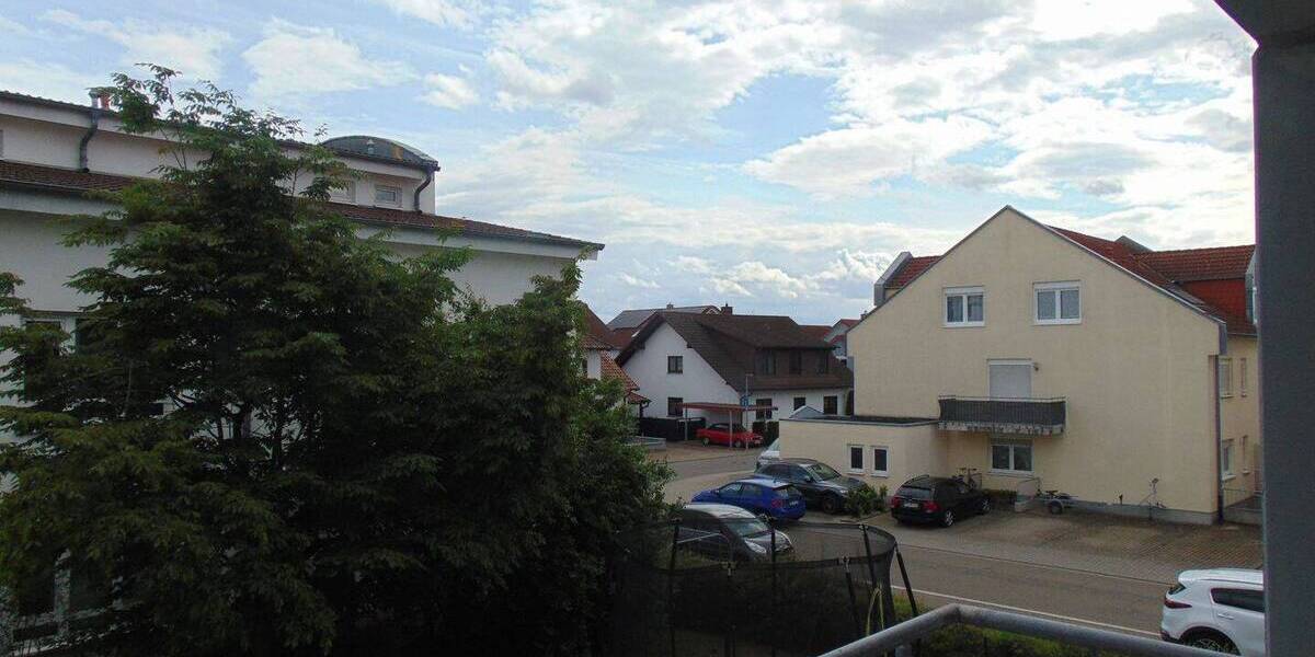 Etagenwohnung Ketsch - 3 Zimmer, 77 m&sup2;, 850&euro; | Angebot:26332273
