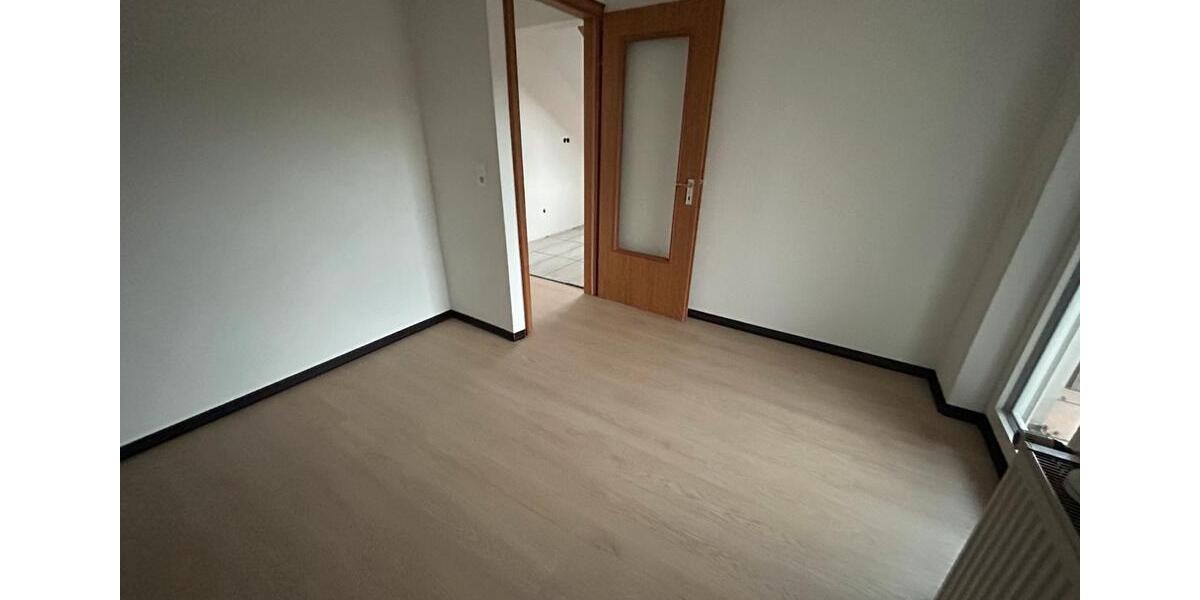 Dachgeschoßwohnung Backnang - 2 Zimmer, 30 m&sup2;, 700&euro; | Angebot:26610996