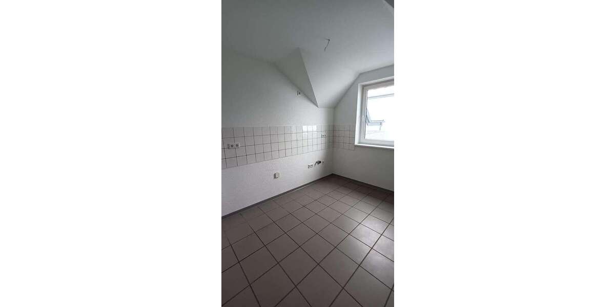 Wohnung zum Mieten in Hillesheim 930 € 116.21 m² 5 zimmer