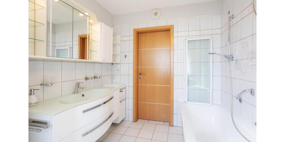 Etagenwohnung Waldkraiburg - 2 Zimmer, 68 m&sup2;, 745&euro; | Angebot:26653295