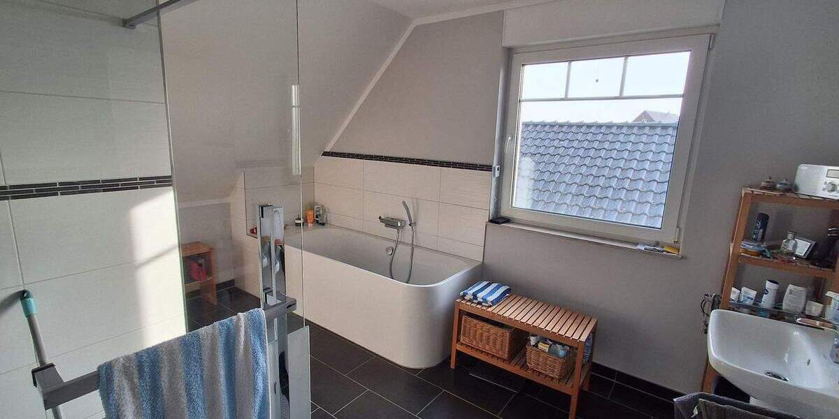 Einfamilienhaus Fehrbellin - 5 Zimmer, 170 m&sup2;, 1.700&euro; | Angebot:25819994