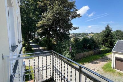 2-Zi.-Wohnung mit Balkon, PKW-Stellplätze, Bad mit Wanne, allg. Gartennutzung 2 zimmer