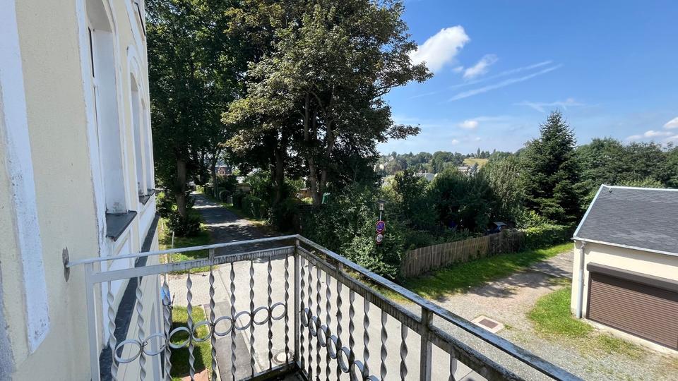 2-Zi.-Wohnung mit Balkon, PKW-Stellplätze, Bad mit Wanne, allg. Gartennutzung 2 zimmer