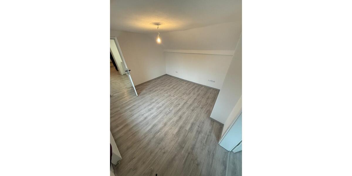 Eigentums Haus zu Vermieten 4 zimmer