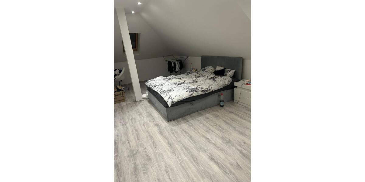 Dachgeschoßwohnung Westoverledingen - 2 Zimmer, 80 m&sup2;, 550&euro; | Angebot:24838994