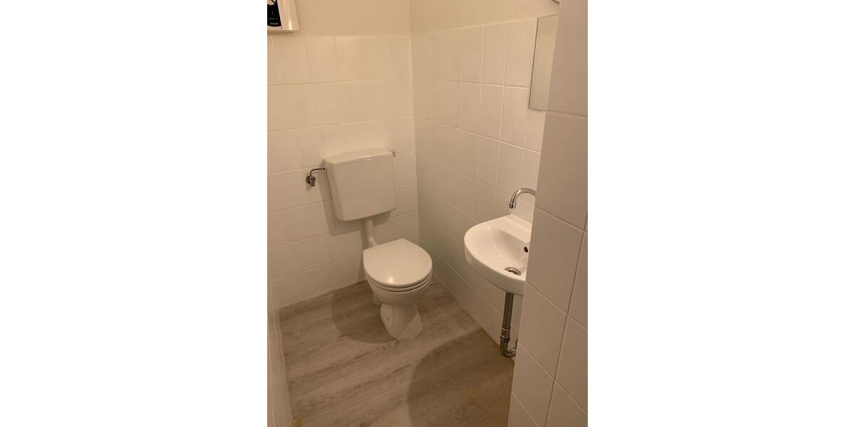 Schöne, vollsanierte 4-Zimmer-DG-Wohnung in Rittmarshausen 4 zimmer