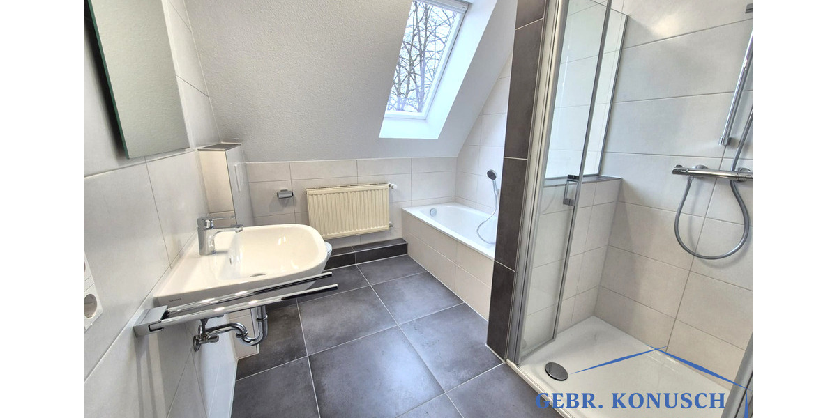 Dachgeschoßwohnung Meppen - 3 Zimmer, 105 m&sup2;, 920&euro; | Angebot:25882015
