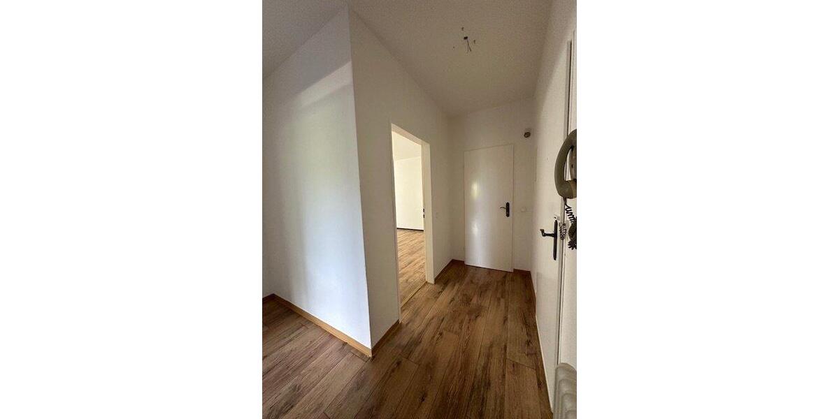 Etagenwohnung Zetel - 3 Zimmer, 92 m&sup2;, 900&euro; | Angebot:26634778
