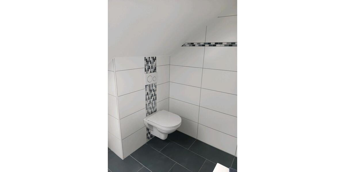 Dachgeschoßwohnung Marsberg - 3 Zimmer, 65 m&sup2;, 500&euro; | Angebot:26045498