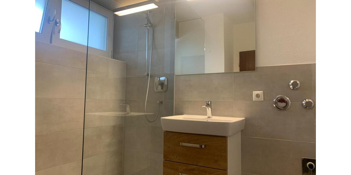 Etagenwohnung Ainring - 2 Zimmer, 68 m&sup2;, 800&euro; | Angebot:26620651