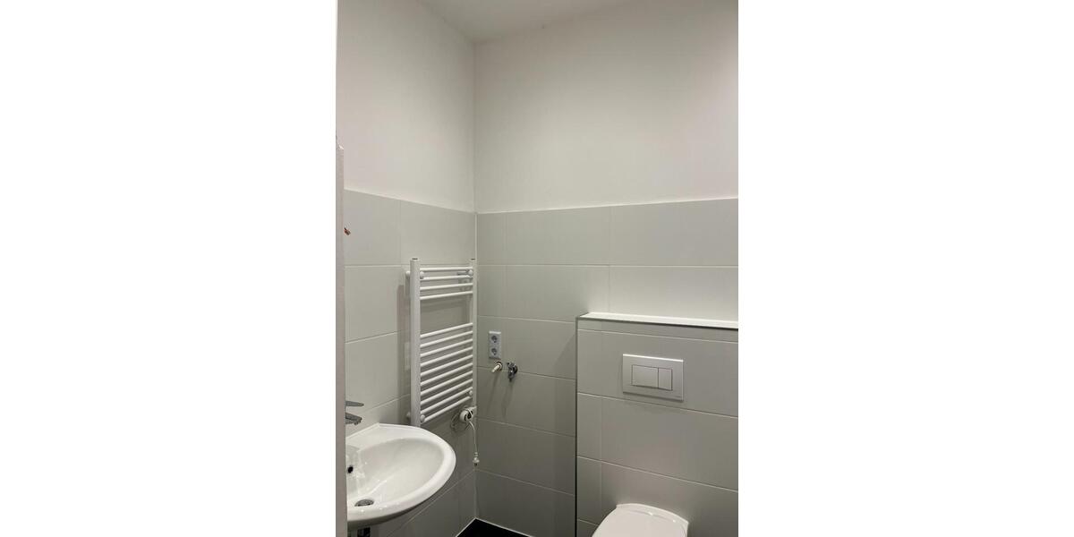 Dachgeschoßwohnung Crimmitschau - 2.5 Zimmer, 56 m&sup2;, 320&euro; | Angebot:24522437