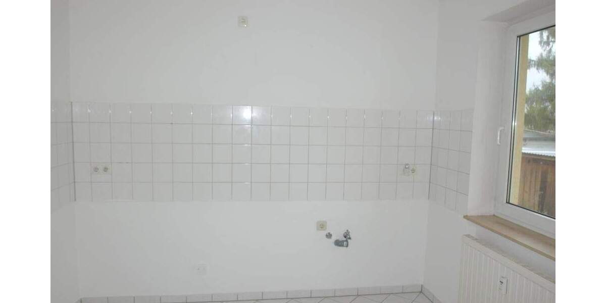 Ruhige 3-Zimmer-Wohnung mit Terrasse, separater Küche und Laminatboden am Rande von Königsbrück 3 zimmer